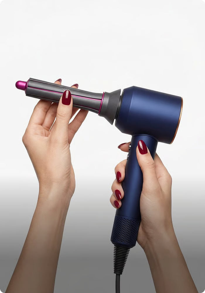 Fixez l'accessoire magnétiquement.